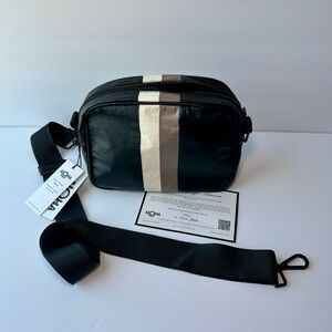 Aloha Collection Le Voyageur Le Tour Purse Shoulder Bag NWT